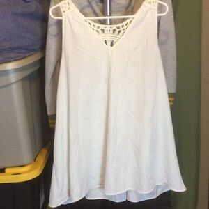 White Lace Detail Women's Top or cover 3-4x
